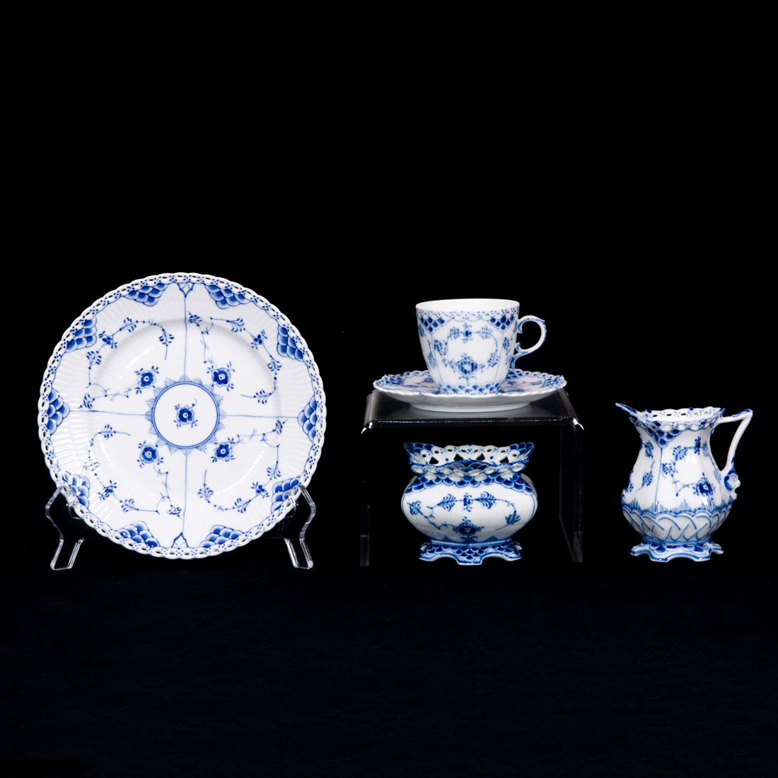 (LOT OF 28) ROYAL COPENHAGEN