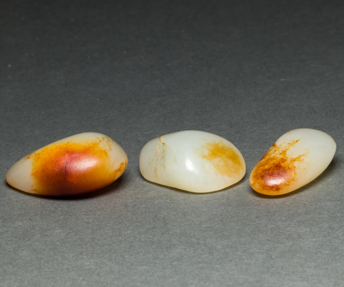 (LOT OF 3) CHINESE WHITE AND RUSSET