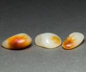 (LOT OF 3) CHINESE WHITE AND R
