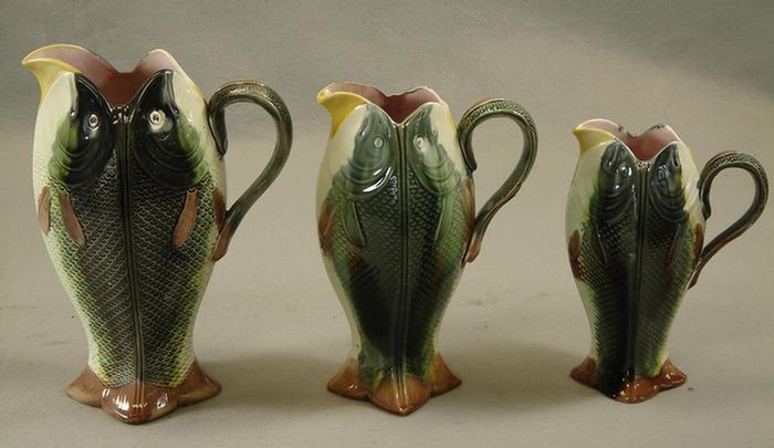 Lot of 3 graduated majolica fish