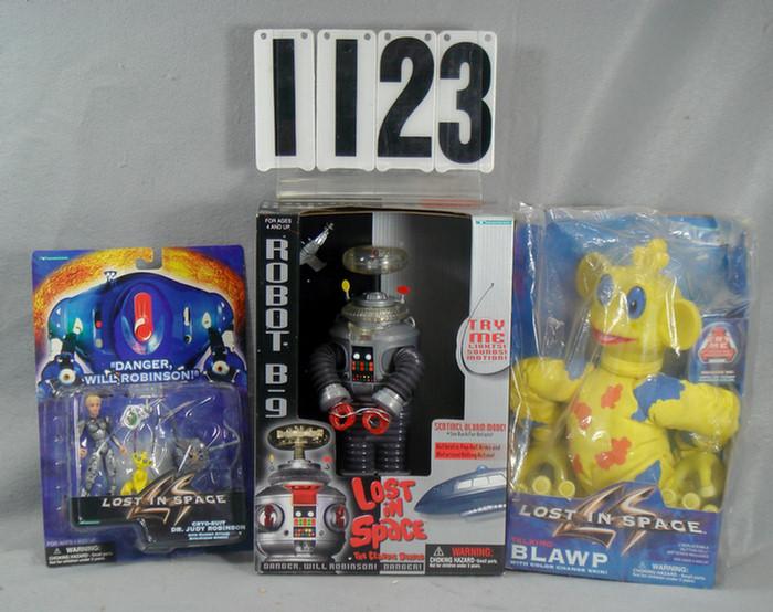 Lot of 3 Lost in Space related