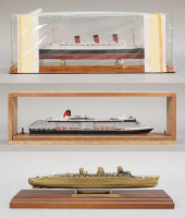 LOT OF 3 MODEL SHIPS - QUEEN M