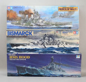 LOT OF 3 MODEL SHIPS<br>Lot of