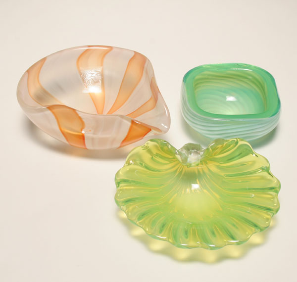 Lot of 3 opalescent Murano glass