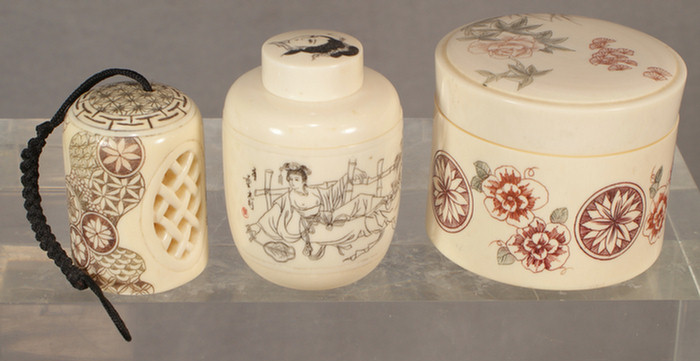 Lot of 3 pieces of ivory to include
