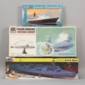 LOT OF 3 REVELL - QUEEN ELIZAB