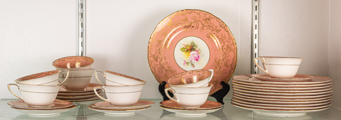 (LOT OF 33) ROYAL WORCESTER