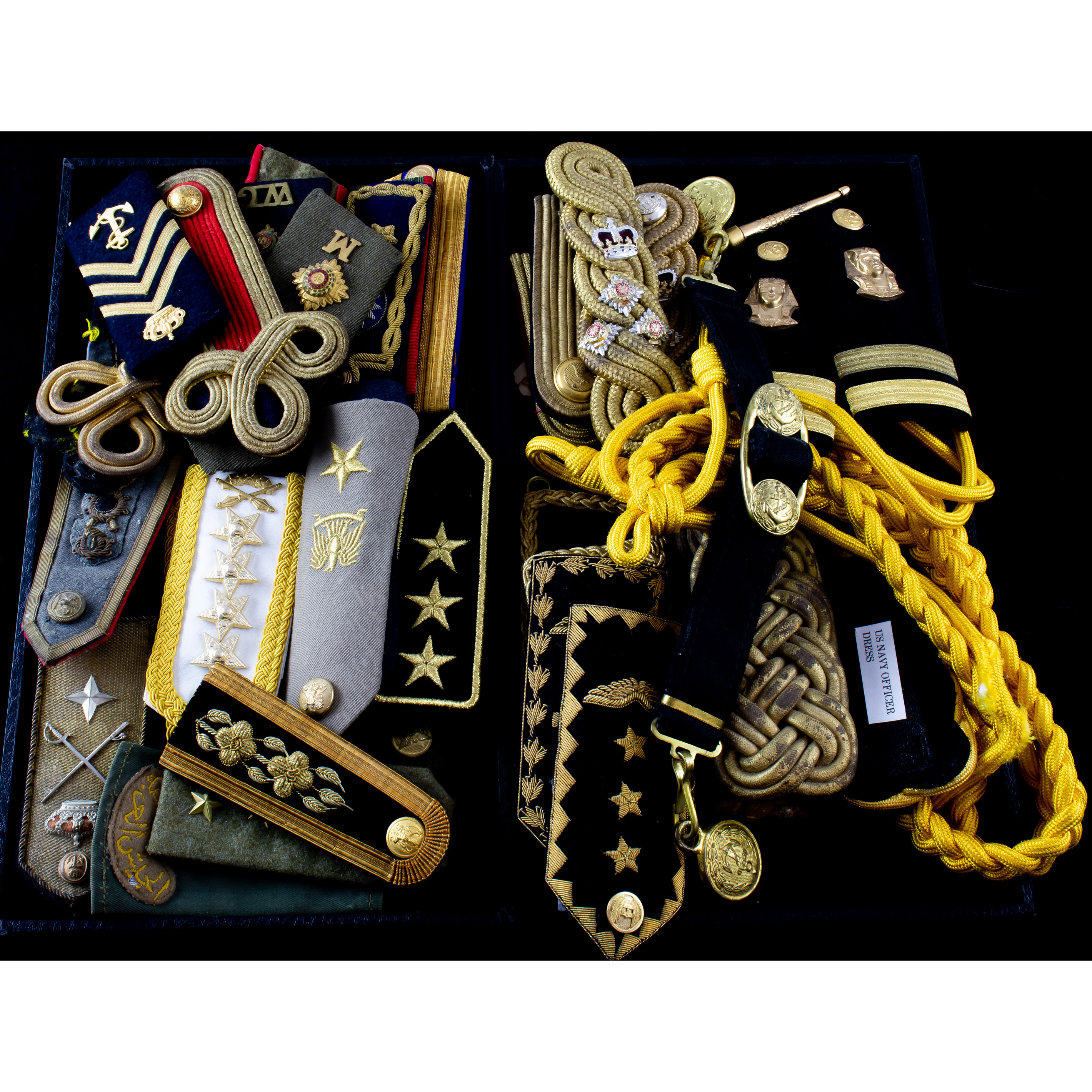 (LOT OF 35) WORLDWIDE MILITARY