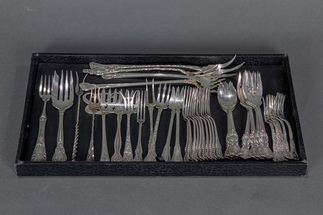 (LOT OF 39) ART NOUVEAU STERLING