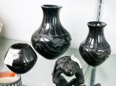 (LOT OF 4) 3 SANTA CLARA POTS