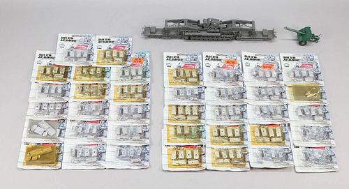 LOT OF 4 - ARTILLERY GUN/RAILWAY