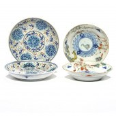 (LOT OF 4) CHINESE DOUCAI SAUC