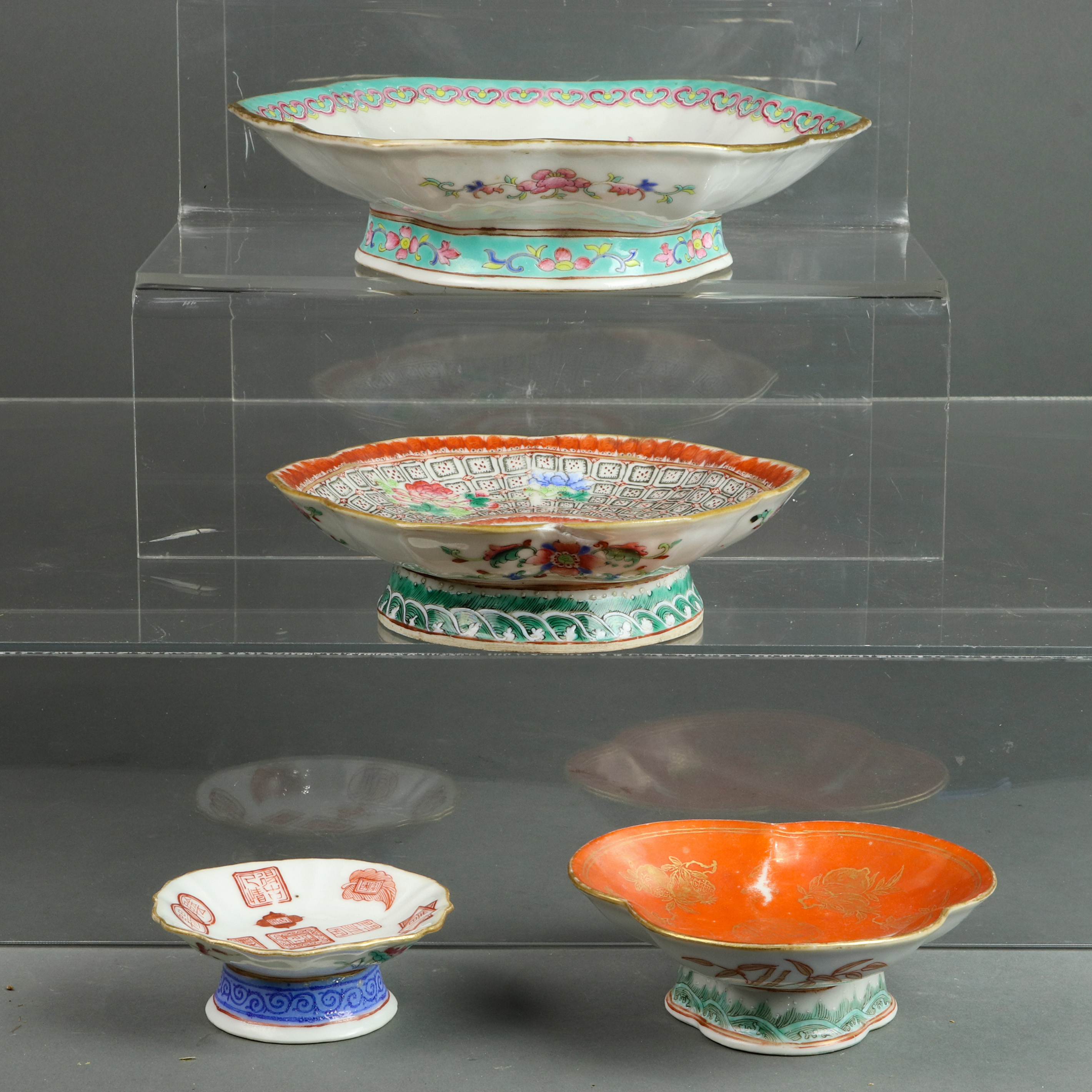 (LOT OF 4) CHINESE FAMILLE ROSE