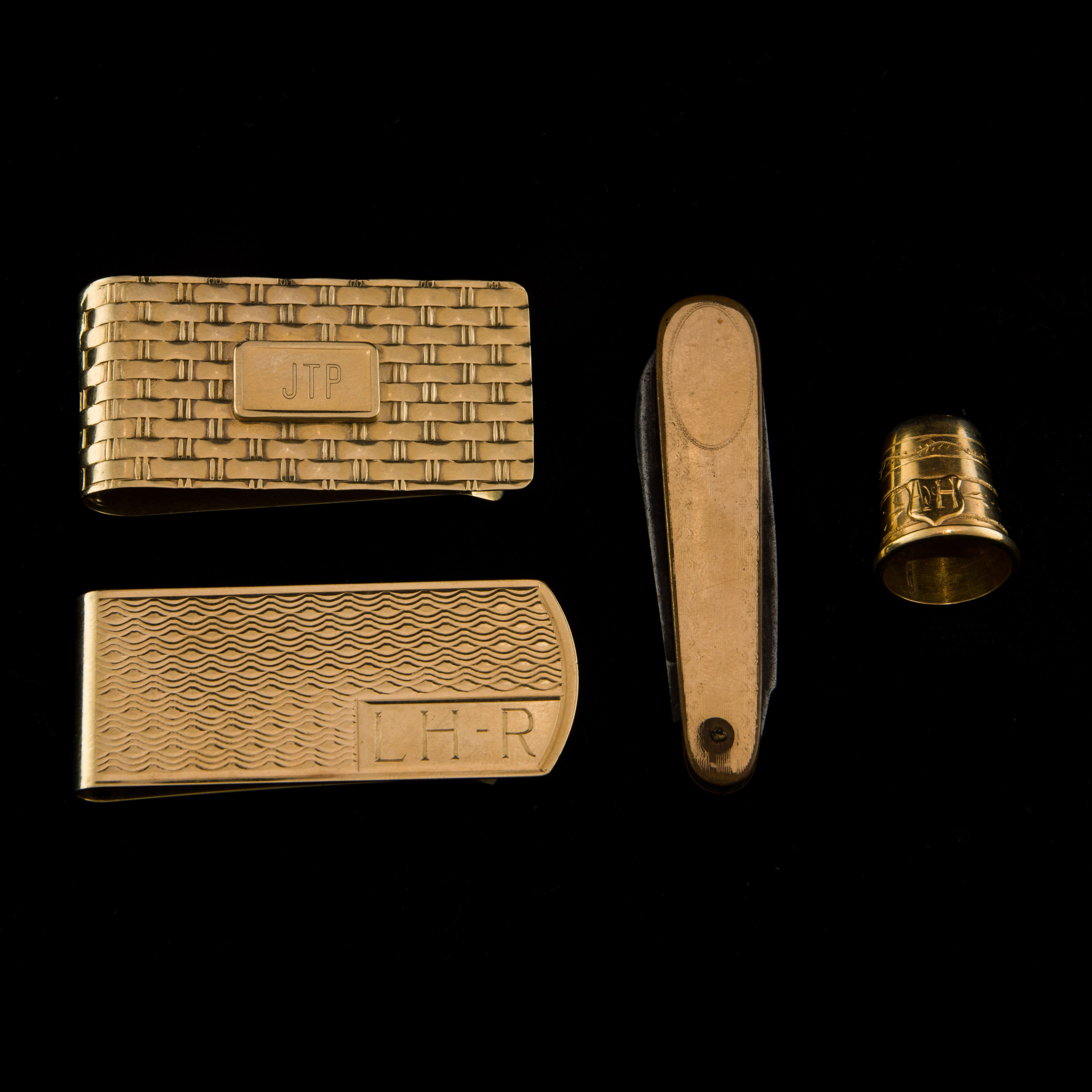(LOT OF 4) GOLD ITEMS (Lot of 4)