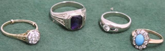 LOT OF 4 GOLD RINGS. 14KT MAN’S