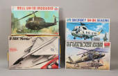 LOT OF 4 MODEL PLANE/HELICOPTE