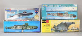 LOT OF 4 REVELL 3 SUBS/1 CARRI