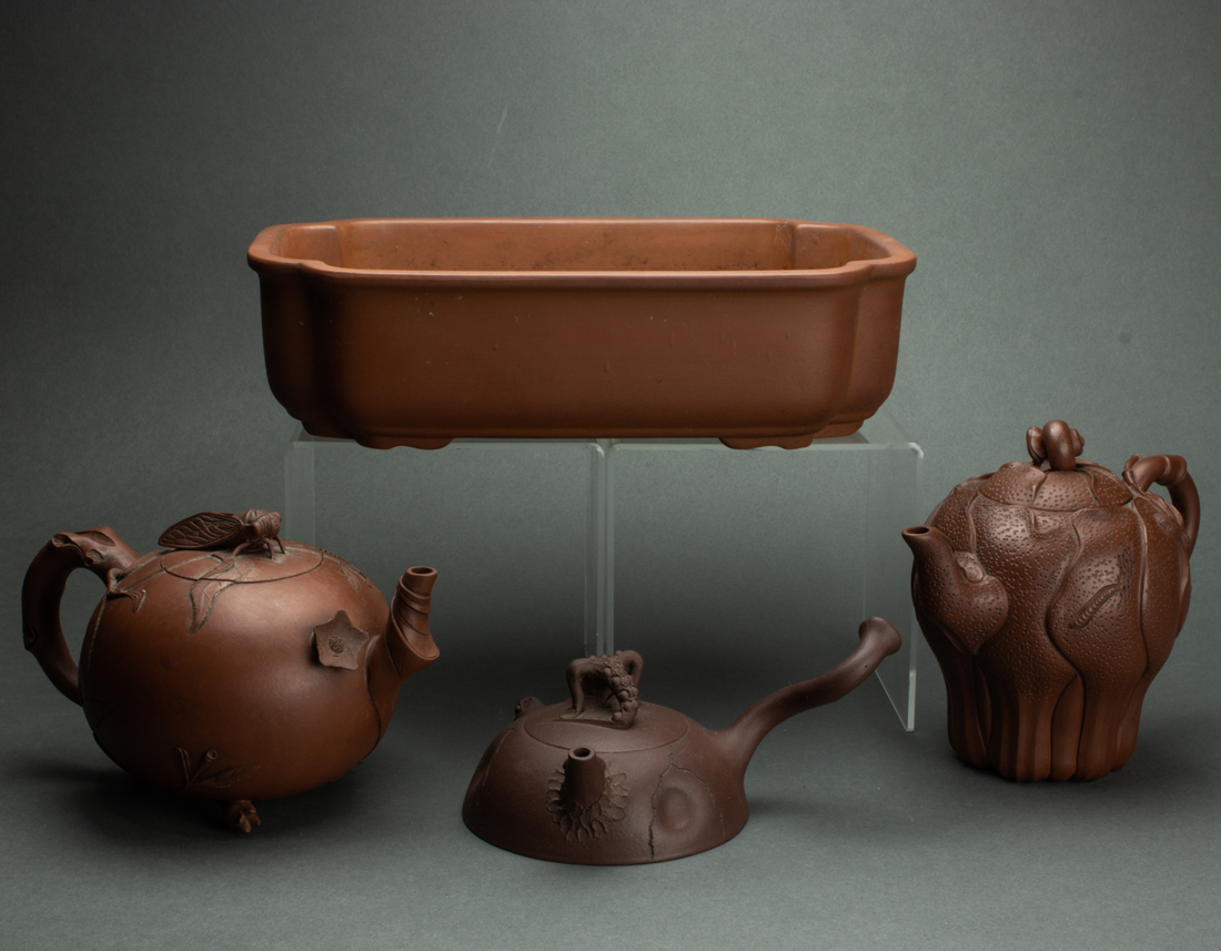 (LOT OF 4) YIXING TEAPOTS AND