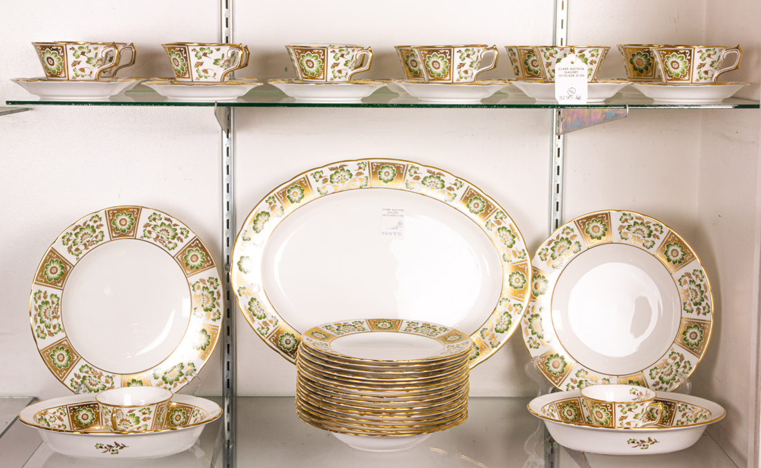 (LOT OF 46) ROYAL CROWN DERBY