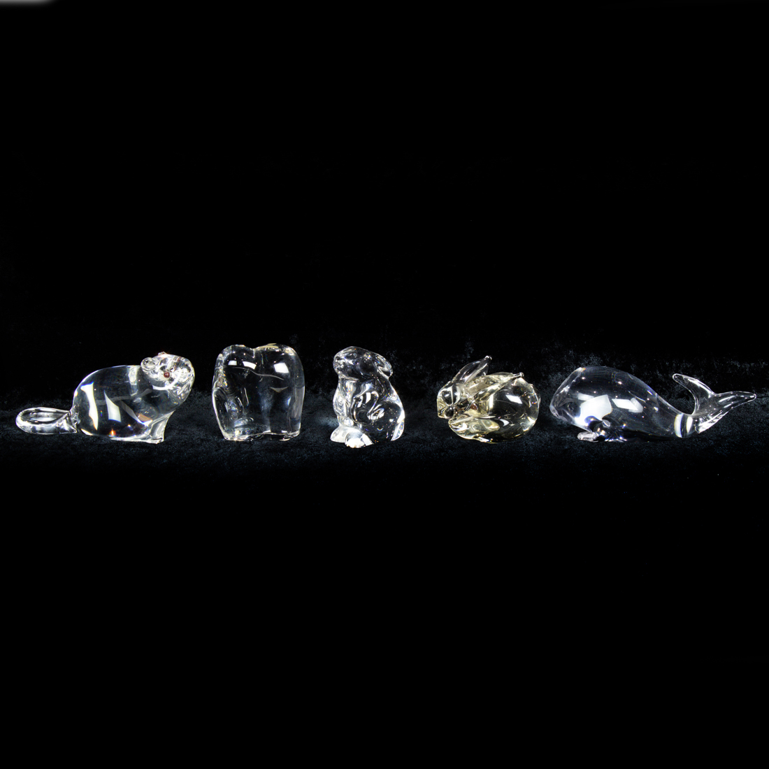 (LOT OF 5) BACCARAT, STEUBEN AND