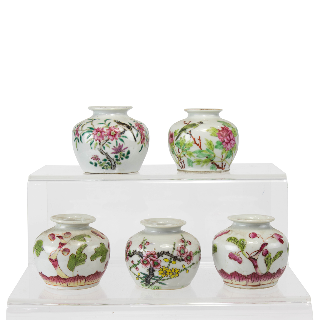 (LOT OF 5) CHINESE FAMILLE ROSE