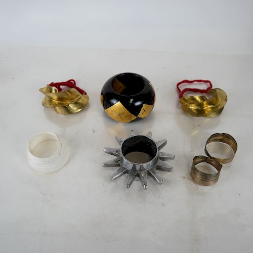 LOT OF 5 JEWELRY ITEMSLot