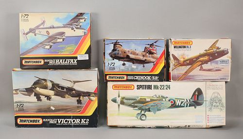 LOT OF 5 MATCHBOX MODEL PLANE