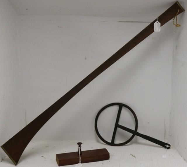 LOT OF 5 SHAKER ITEMS TO INCLUDE