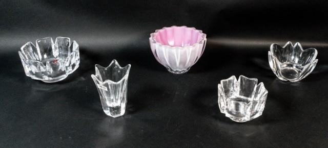 LOT OF 5 SWEDISH GLASS ART BOWLSLot