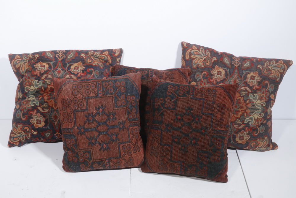 LOT OF (5) THROW PILLOWS Custom