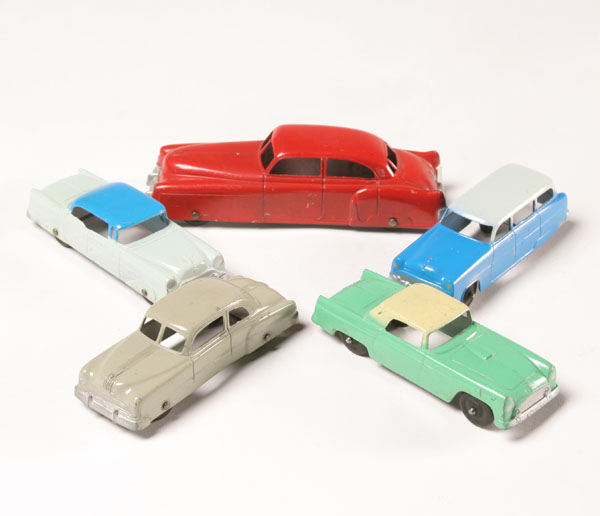 Lot of 5 Tootsie Toy cars; Olds 98,