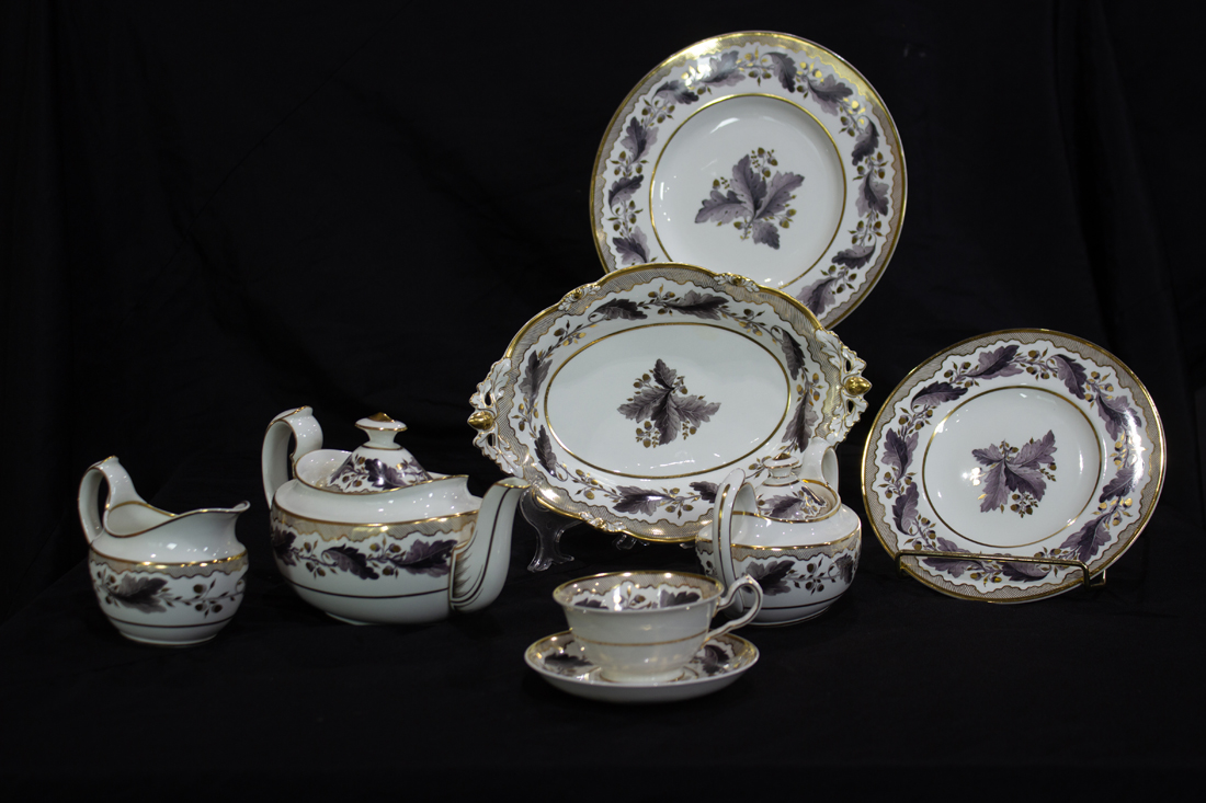 (LOT OF 53) A ROYAL CROWN DERBY