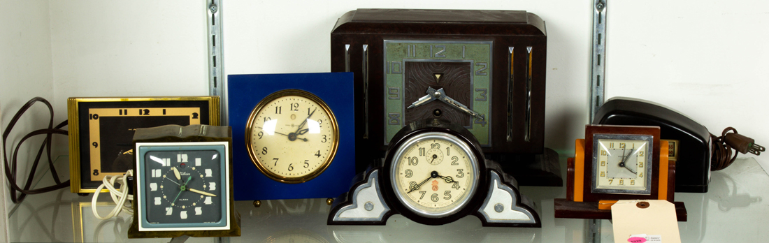 (LOT OF 7) GROUP OF ART DECO
