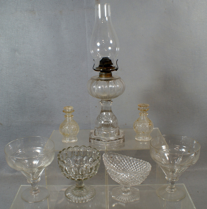 Lot of 7 pieces to include a pair