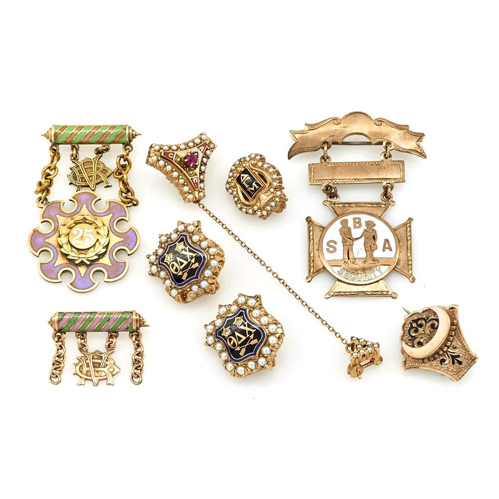 LOT OF 8 FRATERNAL PINS WITH