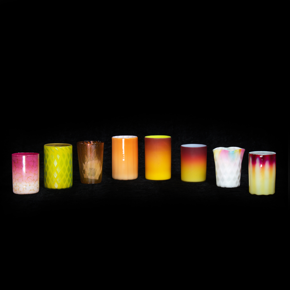 (LOT OF 8) GROUP OF GLASS