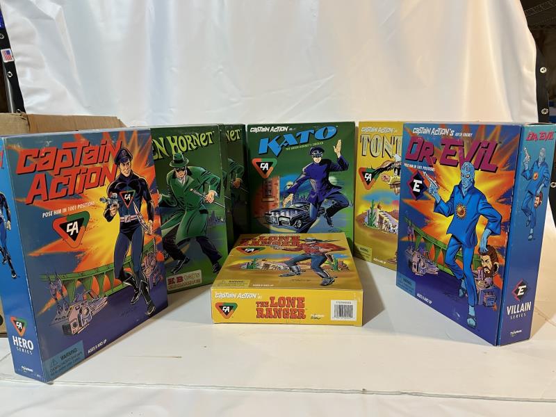 LOT OF (8) PLAYING MANTIS KB TOYS