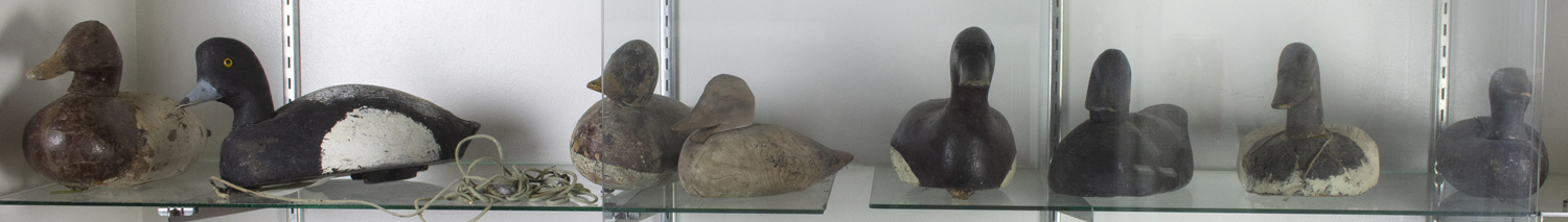 (LOT OF 8) PRIMITIVE PAINTED DUCK