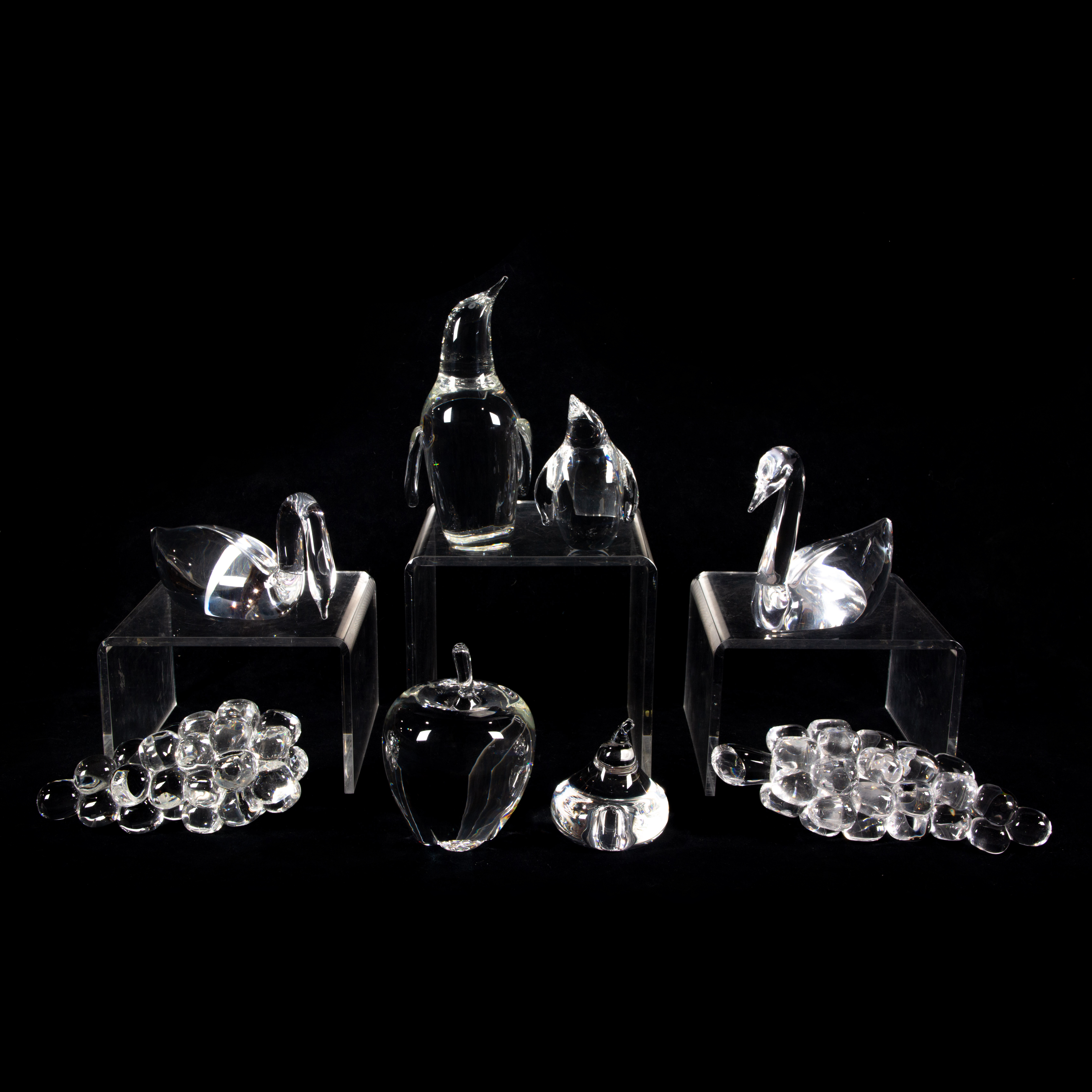 (LOT OF 8) STEUBEN GLASS ANIMALS