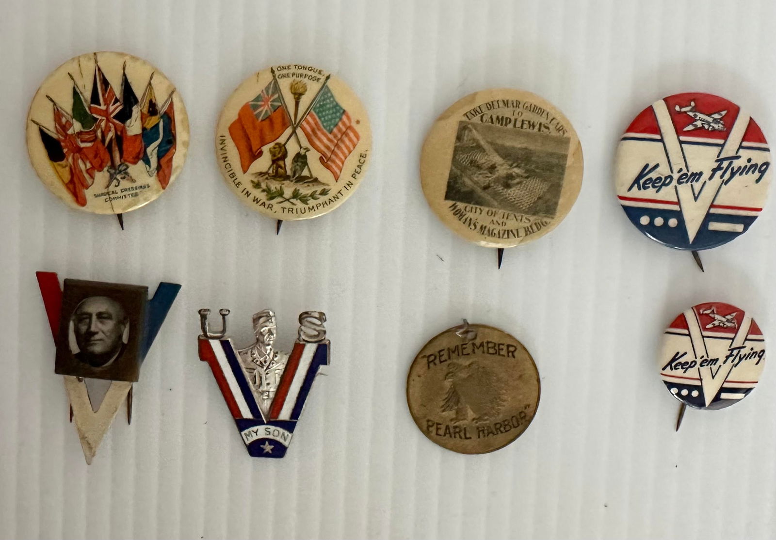 LOT OF 8 VINTAGE WW1 WWII VICTORY