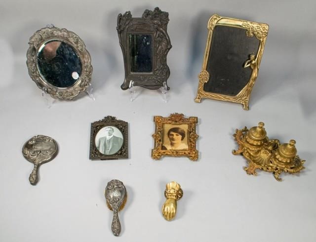 LOT OF 9 DECORATIVE TABLETOP