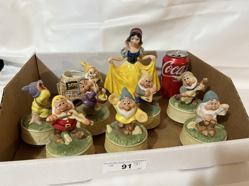 LOT OF (9) SNOW WHITE & THE SEVEN