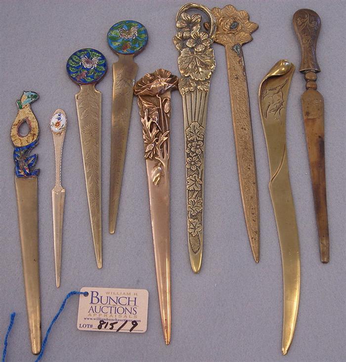 Lot of 9 vintage brass floral