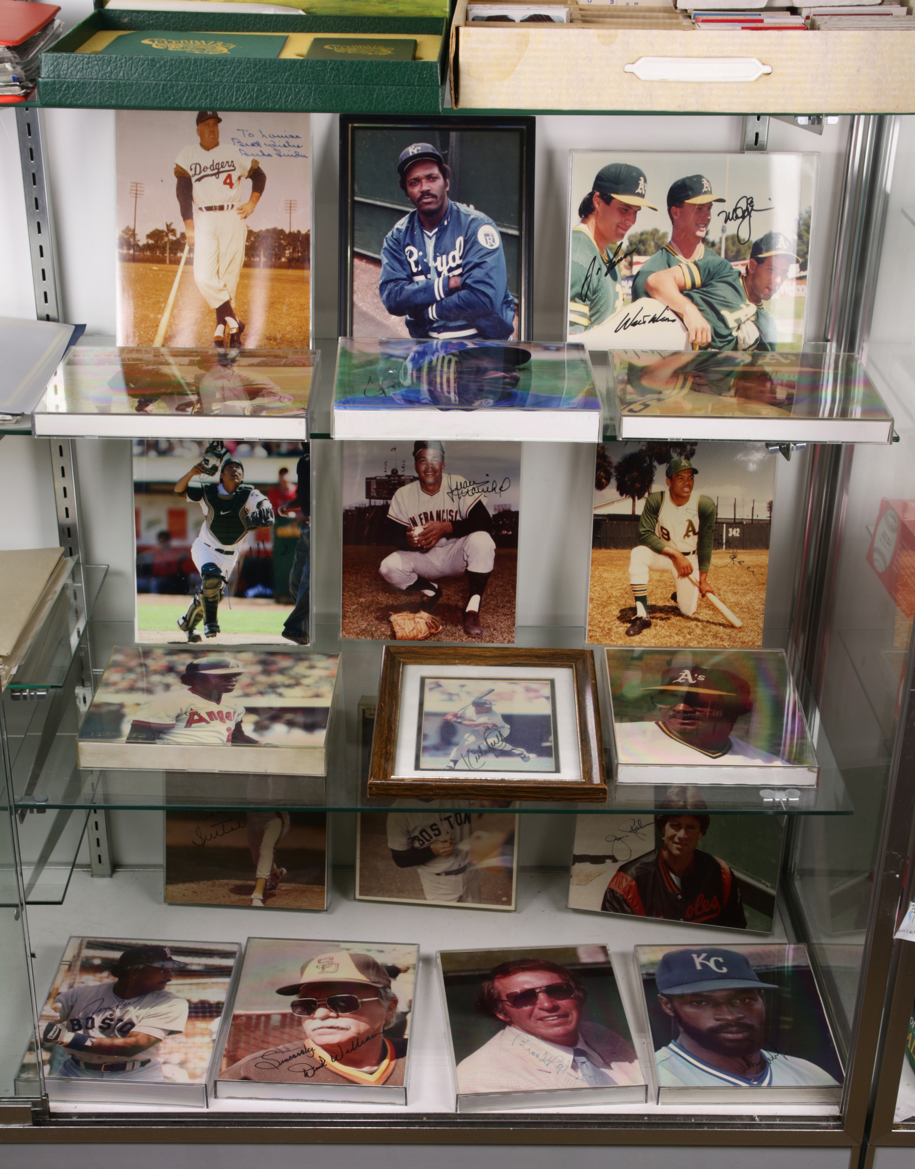 (LOT OF APPROX. 19) COLLECTION OF