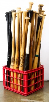 (LOT OF APPROX. 26) A LARGE GR