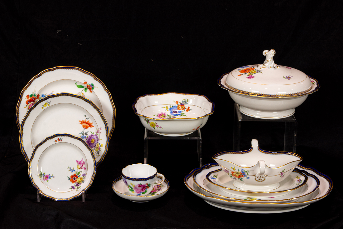 (LOT OF APPROX 93) MEISSEN