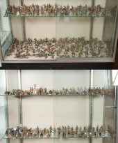 (LOT OF APPROXIMATELY 300) FOU