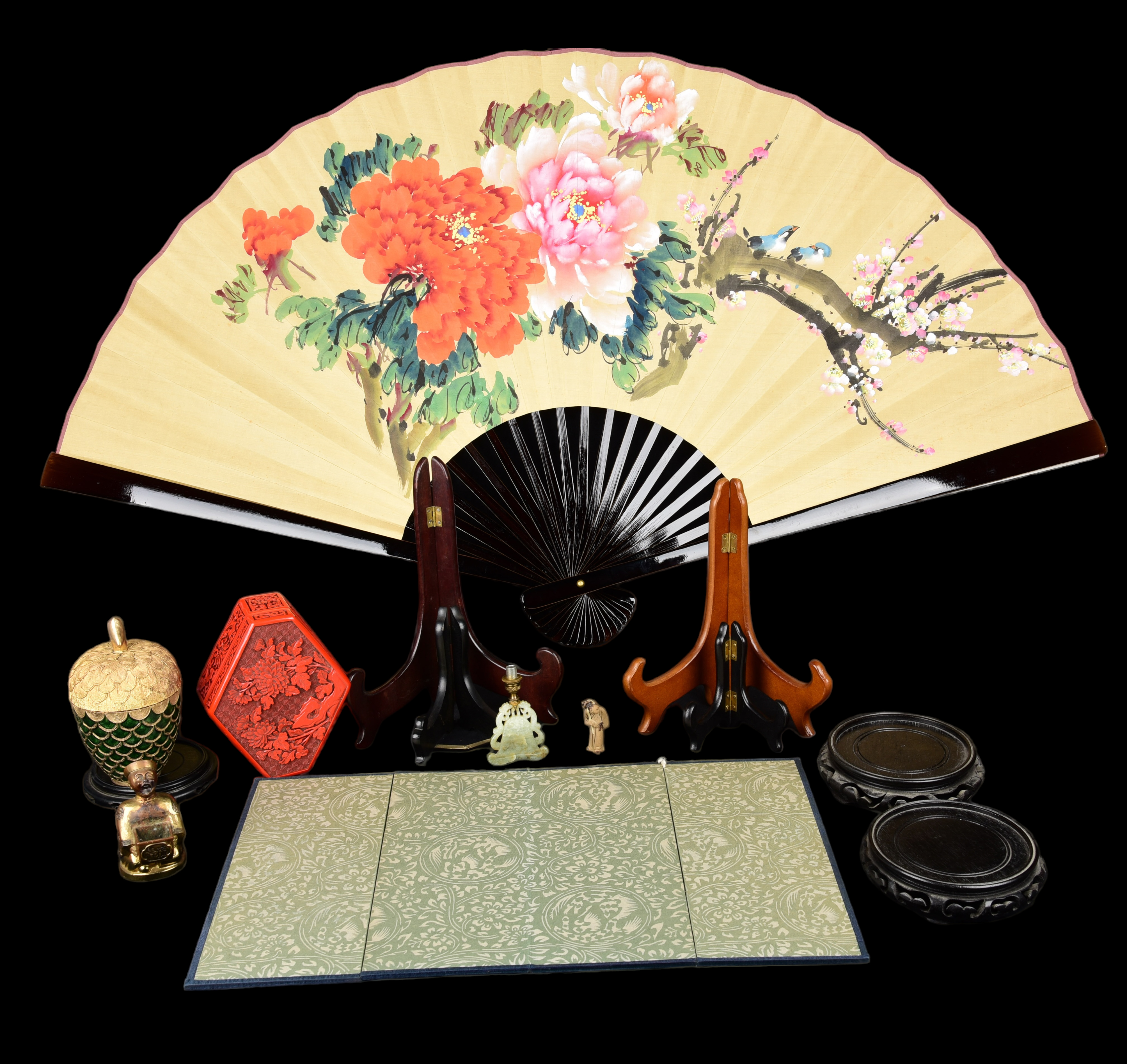 Lot of Asian items, c/o large
