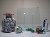 Lot of assorted art glass piec