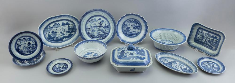 LOT OF ASSORTED CHINESE EXPORT BLUE